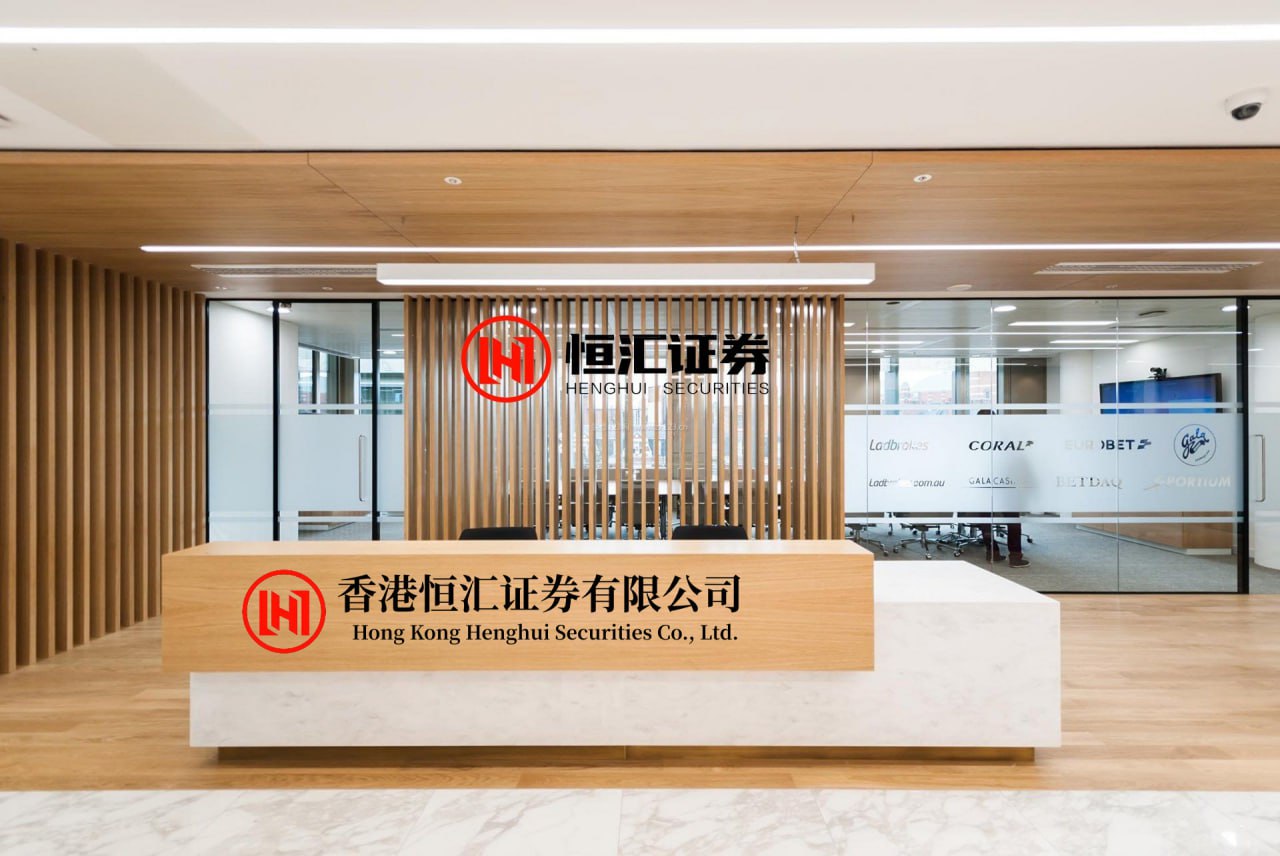 共赢优配平台 “住院时遇到过哪些炸裂的事...？”啊啊啊这画面太美我不敢看！